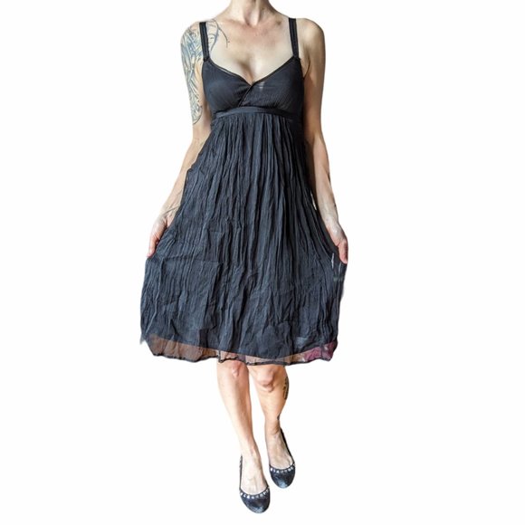 Black silk crepe sleeveless cross heart dress with empire waist - Picture 2 of 13